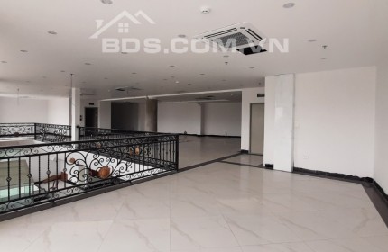 Bán nhà mặt phố Văn Tiến Dũng Từ Liêm DT 299/360T2 m2 giá 118 tỷ Hà Nội